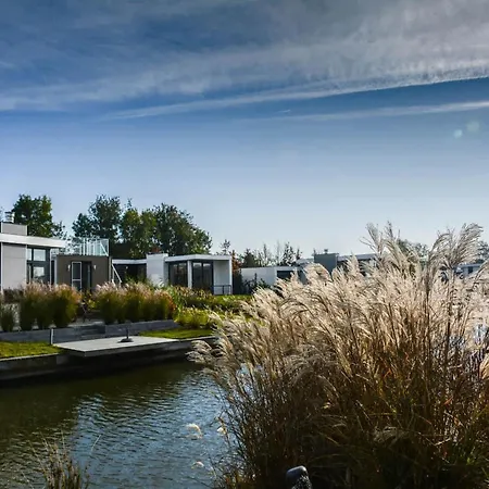 On The Water At The Beautiful Veluwemeer Chalet *